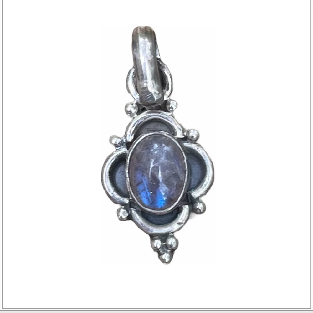 Labradorite SS Pendant. 1” very dainty